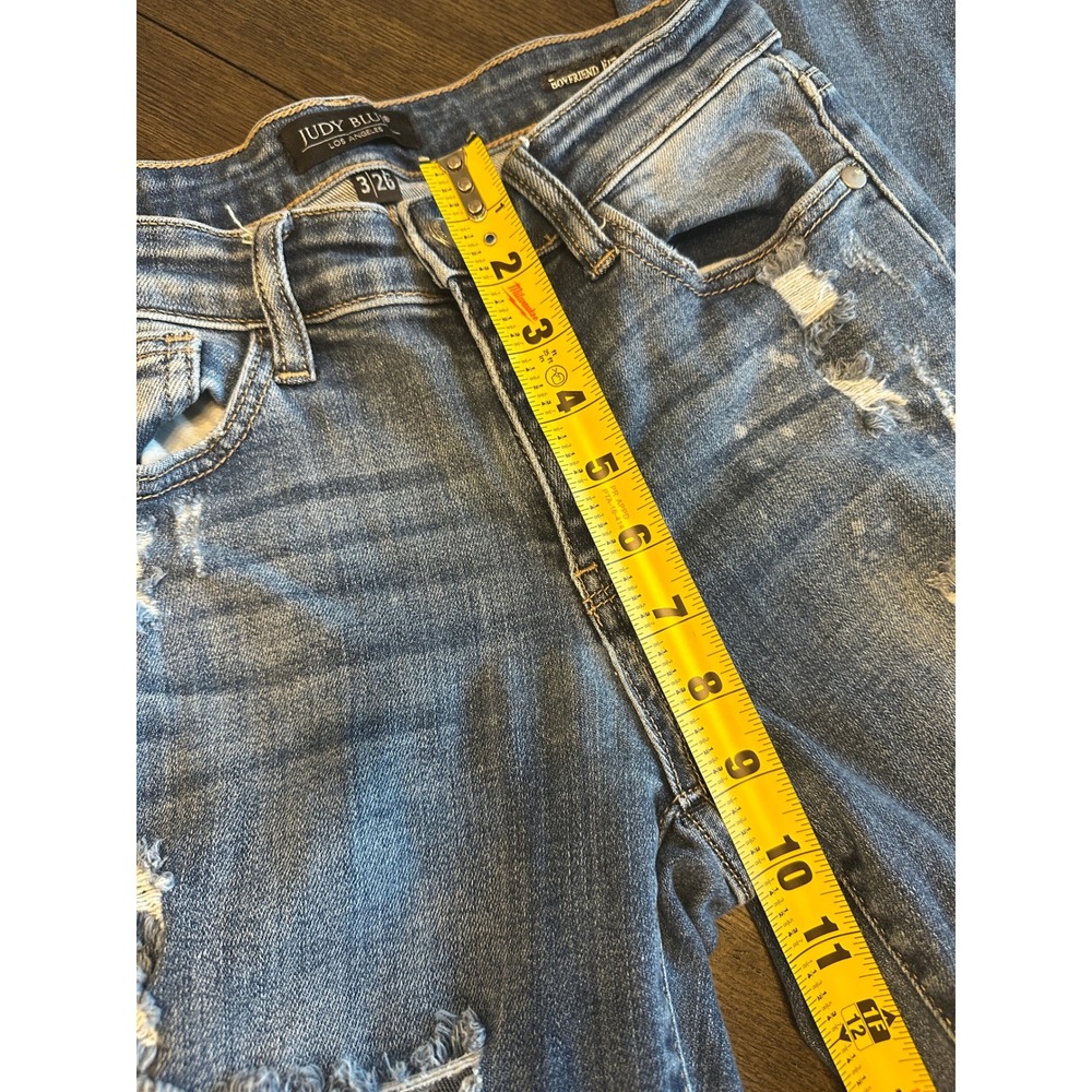 Judy Blue Distressed Boyfriend Fit Jeans Medium‎ Wash Size 3 26 - Picture 5 of 8